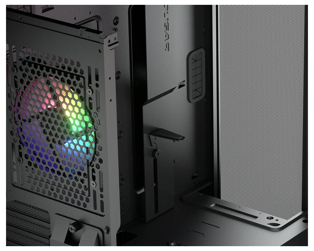 Odprto ohišje računalnika z barvitim RGB ventilatorjem je vidno.