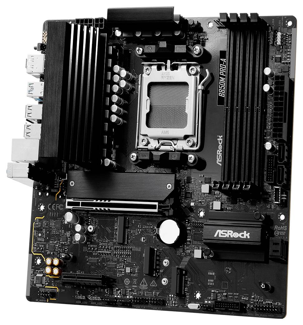 Matična plošča ASRock, model B650M PG Riptide AX, prikazuje več rež za RAM, hladilnike in priključke za računalniške komponente.