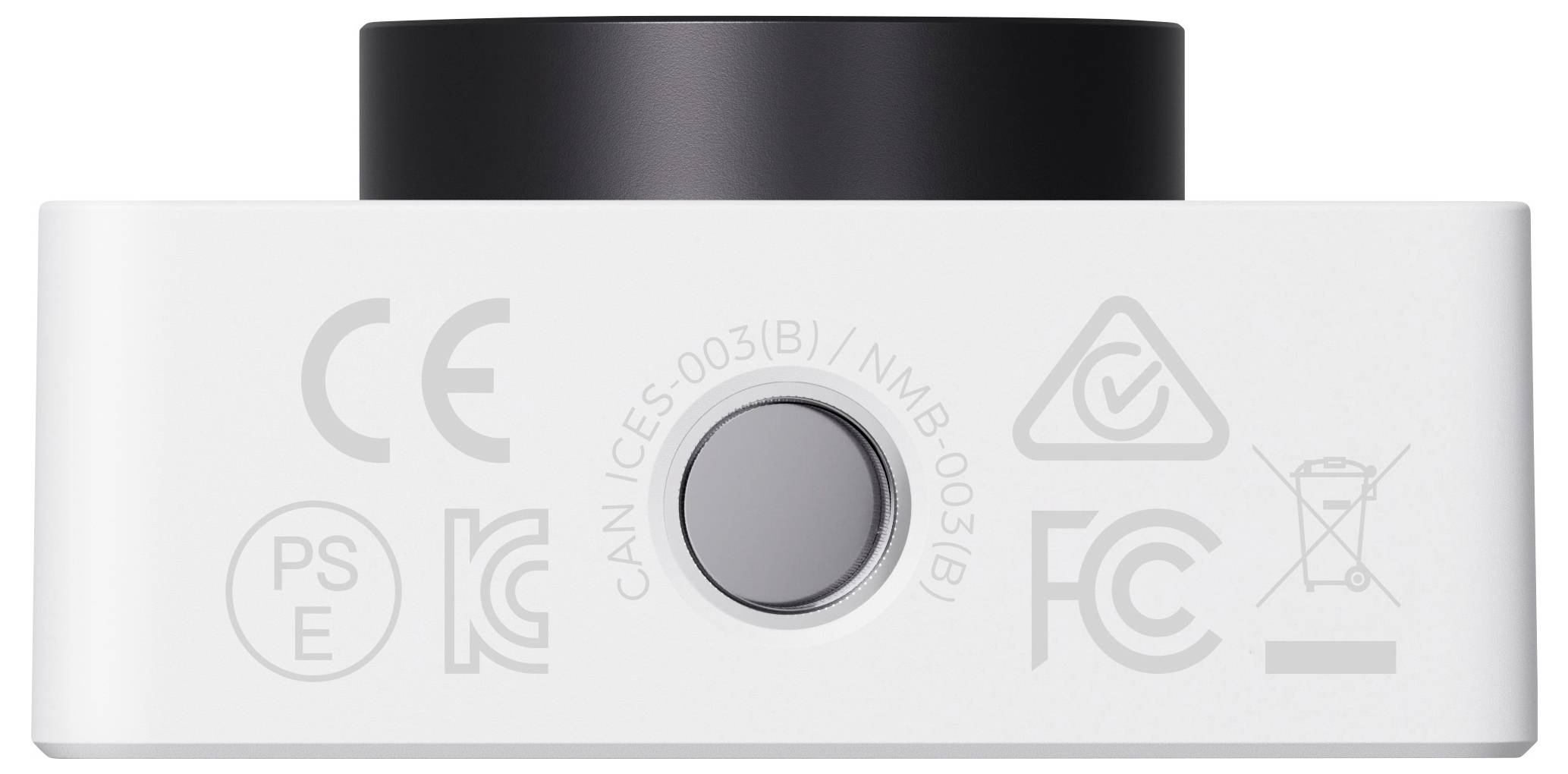 Kamera z različnimi certifikacijskimi logotipi, kot sta CE in FCC, ki označujejo skladnost in varnostne standarde naprave.