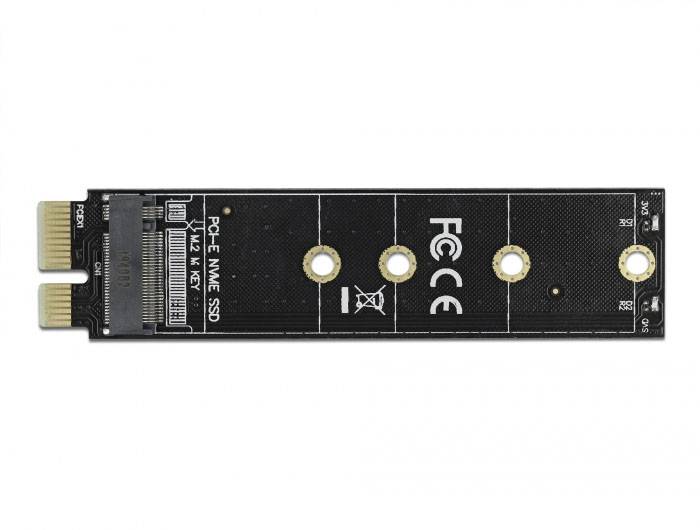 PCIe NVMe SSD s centralnimi vijačnimi luknjami za pritrditev, primerna za hitro shranjevanje podatkov v računalnikih.