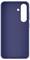 Temno modra zaščitna torbica za pametni telefon, enostaven dizajn z izrezom za kamero zgoraj desno.