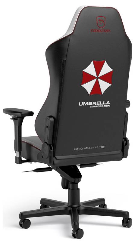 Gaming stol z visokim hrbtnim naslonjalom, v črnem usnjnem dizajnu z rdečim logotipom 'Umbrella Corporation' na hrbtni strani.