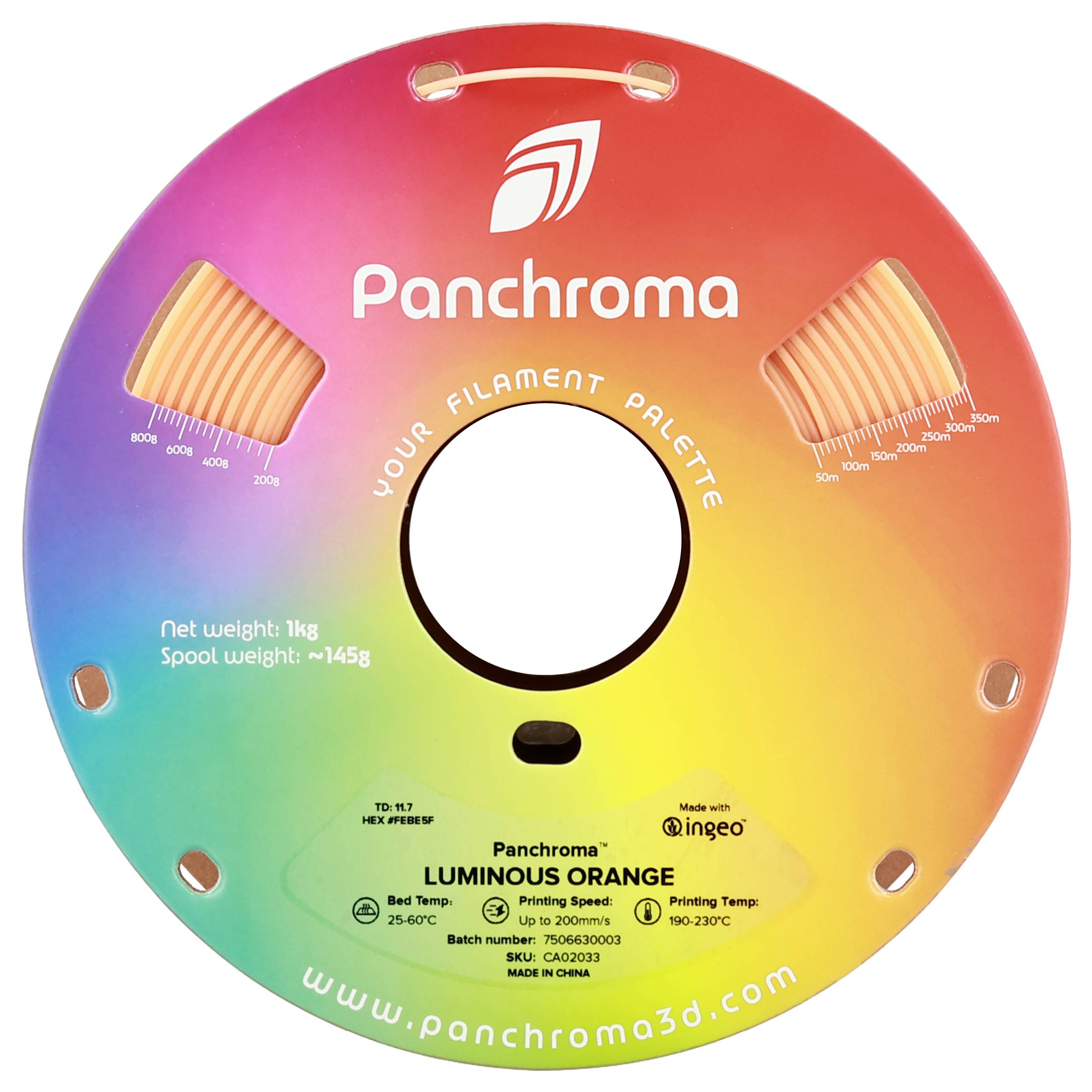 Nalepka za kolut filamenta v mavričnih barvah z naslednjimi podatki: znamka 'Panchroma', barva 'Luminous Orange', teža 1 kg, temperatura tiskanja 190-230°C.