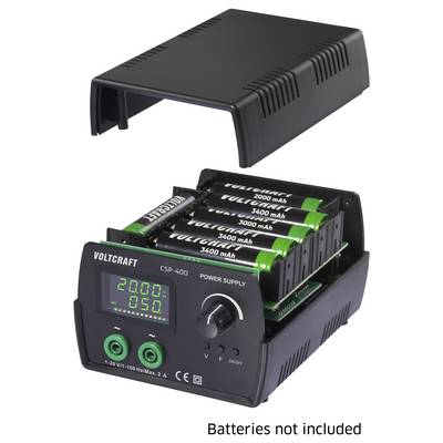 »Voltcraft CSP-400 napajanje« z digitalnim prikazom, ki kaže »20.00« in »0.50«. Drži štiri »Voltcraft 3400 mAh« baterije. Pokrov je odstranjen.