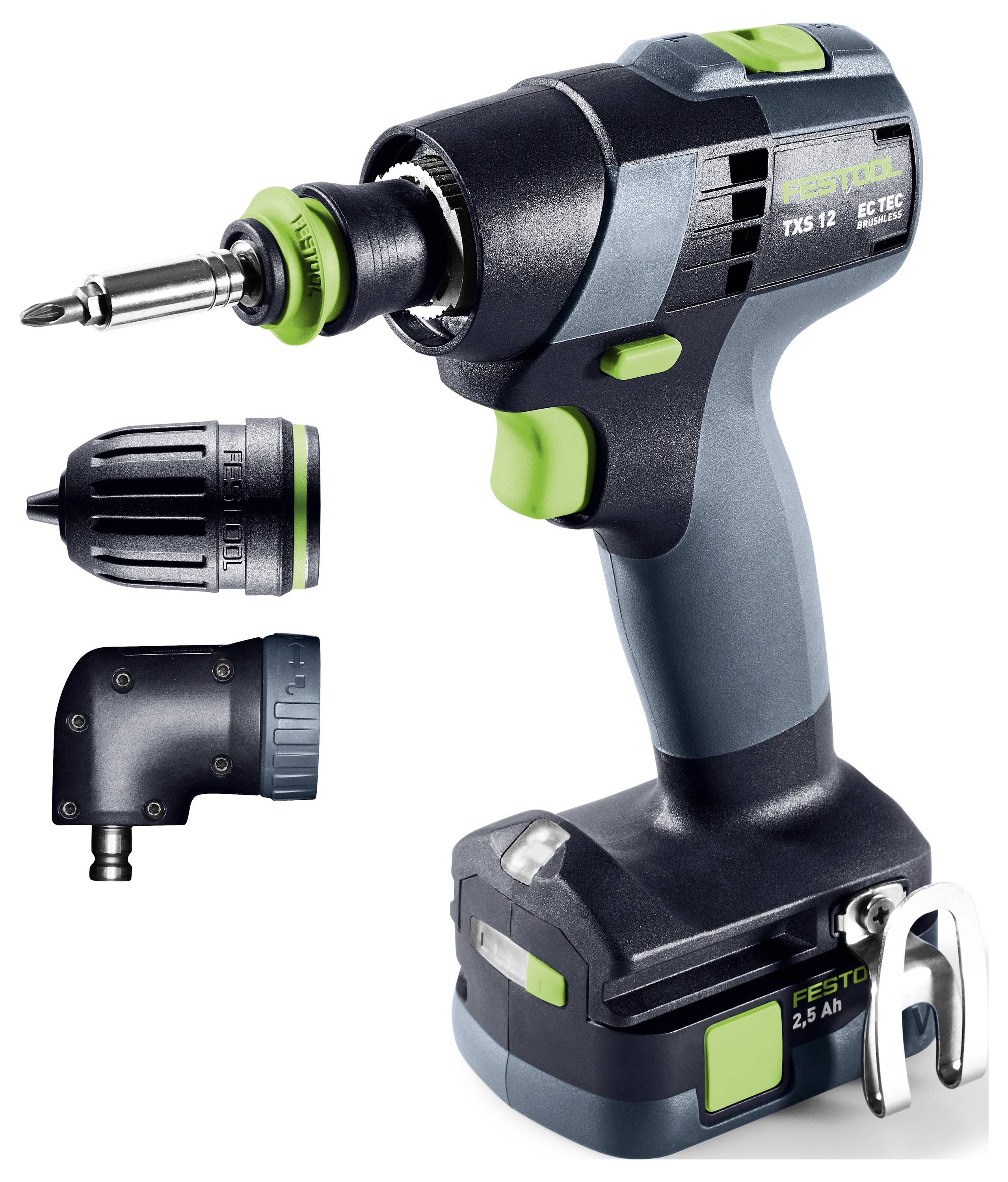 Akumulatorski vrtalnik z baterijskim paketom in zamenljivimi vrtilnimi nastavki, ki vključuje kotni nastavek in brezkjučno vpenjalno glavo.