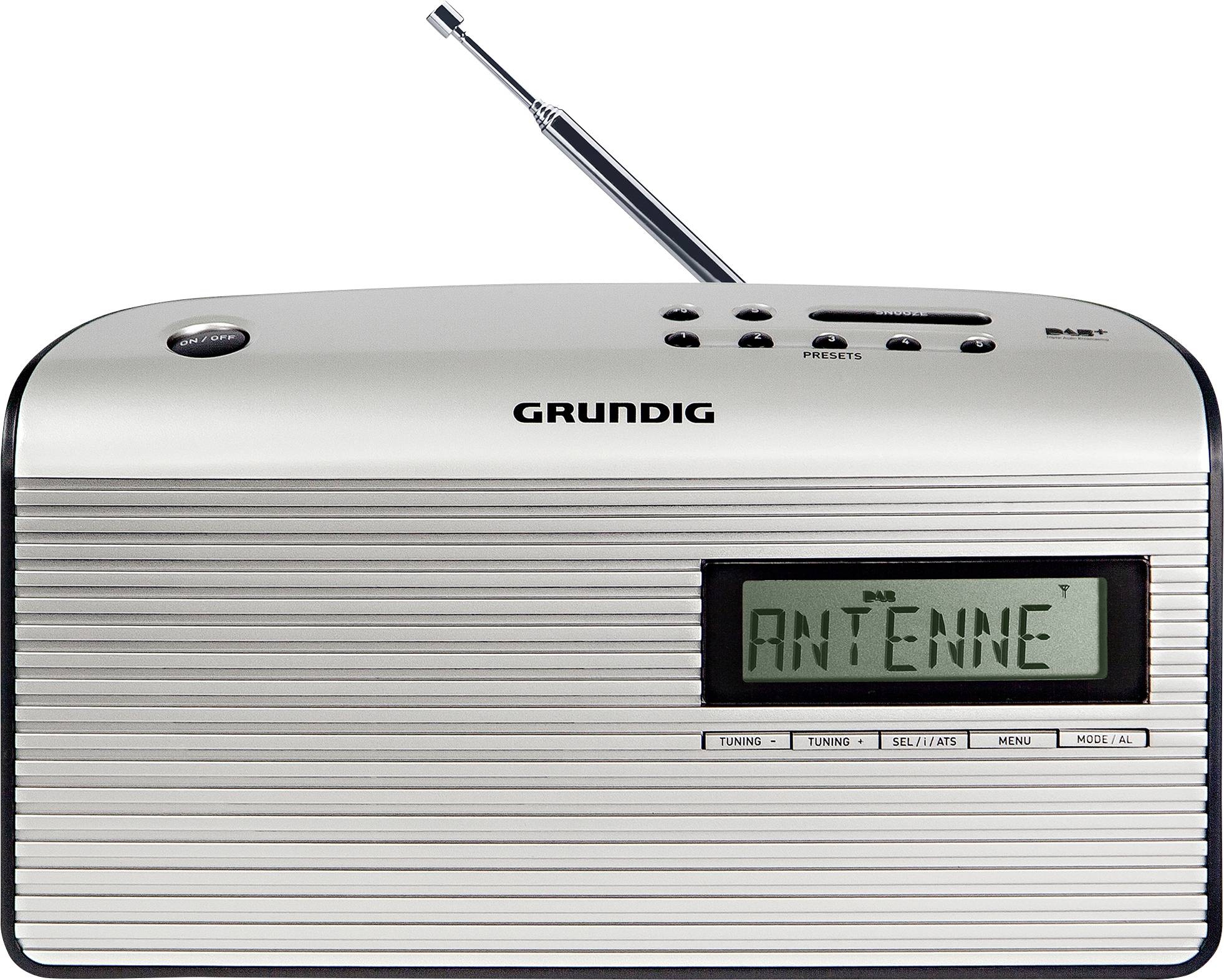 Prenosni radio z izvlečeno anteno; zaslon prikazuje 'ANTENNE'. Na površini naprave je viden logotip znamke Grundig.