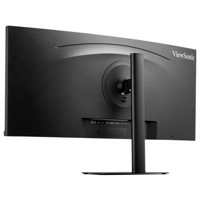Pogled zadnje strani monitorja ViewSonic ultrawide, ki prikazuje njegovo ukrivljeno obliko in stojalo, pri čemer je poudarjeno ime blagovne znamke v zgornjem desnem kotu.