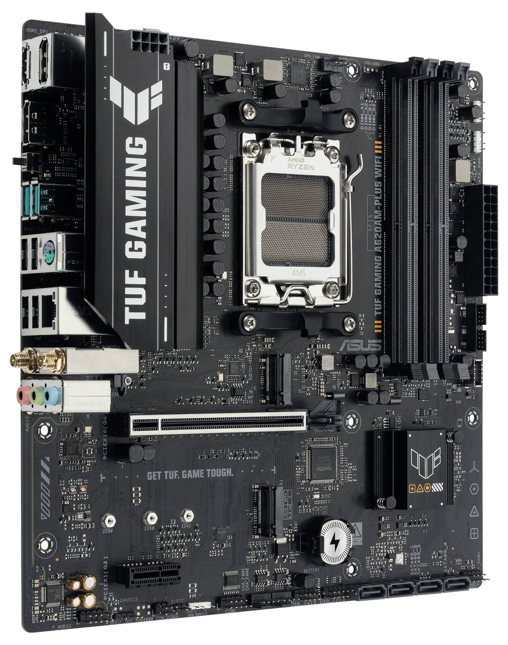 Črna matična plošča ASUS TUF Gaming z večkratnimi PCIe režami, režami za RAM in vtičnico za procesor Ryzen. Vidni so blagovna znamka in priključki.