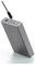Pravokotno zunanjo ohišje trdega diska z USB kablom in prezračevalnimi luknjami na vrhu, zasnovano za namestitev 2,5-palčnega pogona.