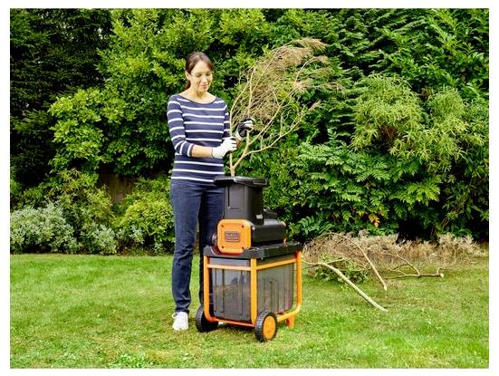 Black & Decker elektricni pogon drobilnik z valjem 2800 W-9