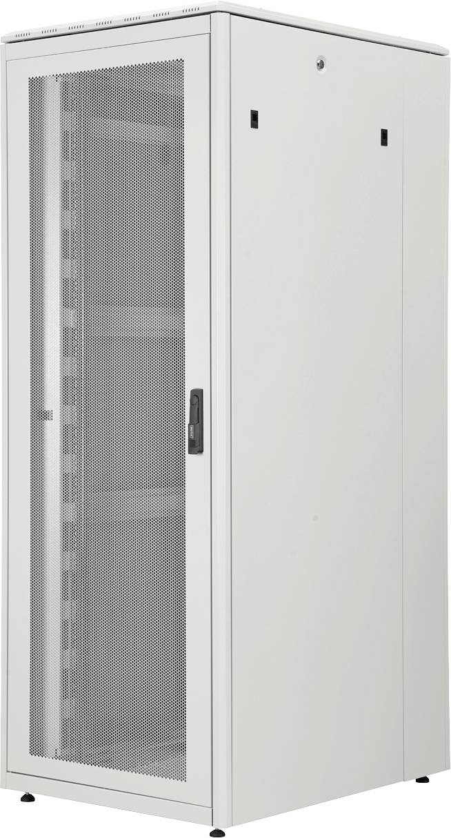 Visok, bel stojalo za strežnike z mrežastimi vrati in zaprtim oblikovanim dizajnom, primerno za nameščanje omrežne opreme in strežnikov.