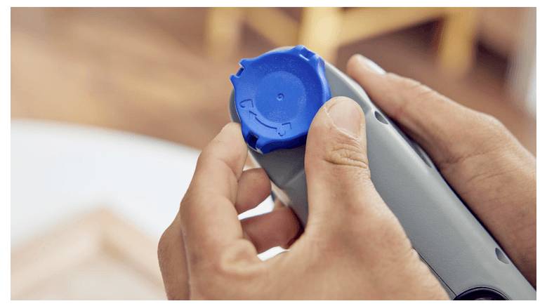 »DREMEL 3000 Posebna izdaja« s pripomočkom za orodje: mehka torba, čaša, gibljiva gred, različne brusi-, polirni in vrtalnih glav.