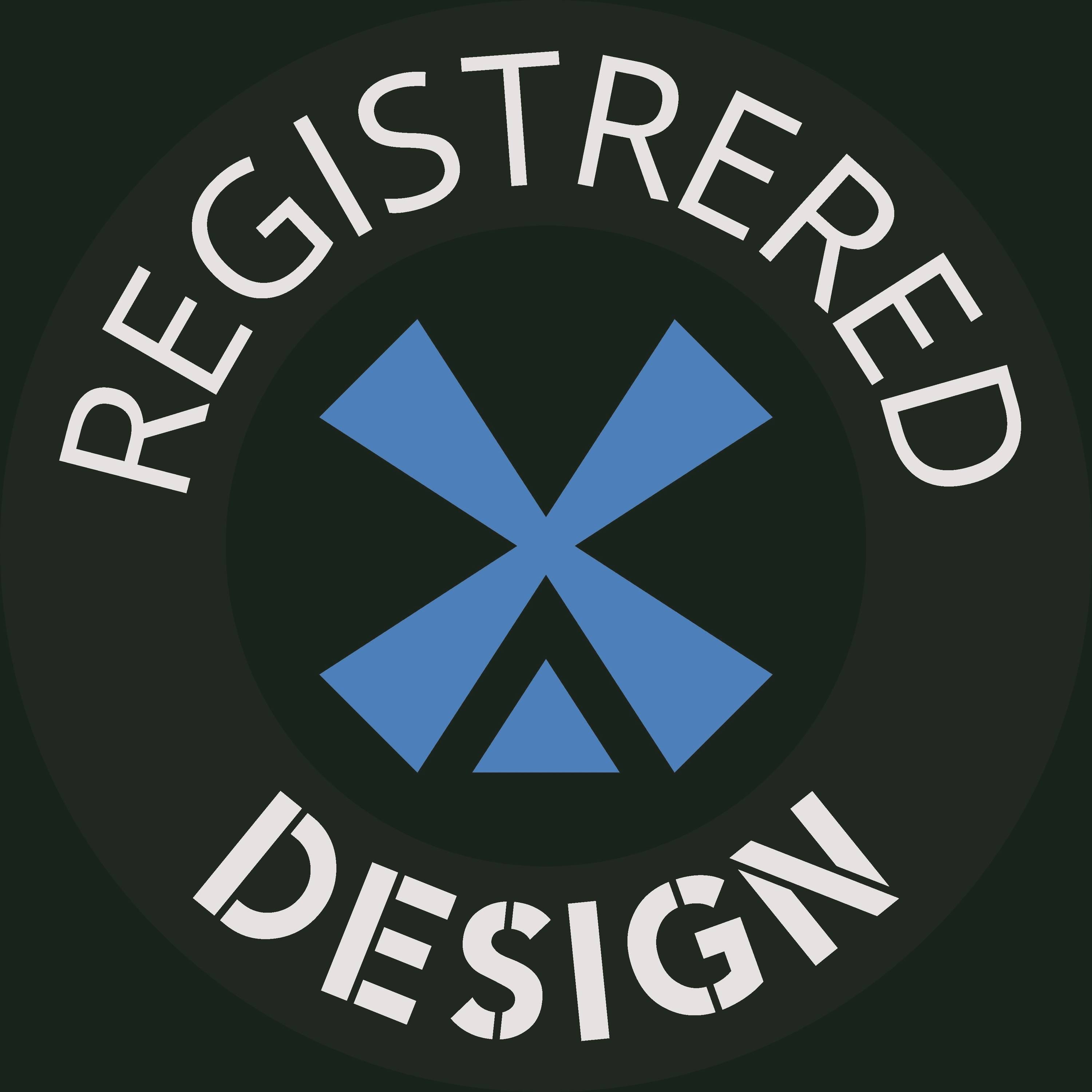 Krožni logotip "REGISTERED DESIGN" z modrim geometrijskim zvezdico v sredini na temnem ozadju.