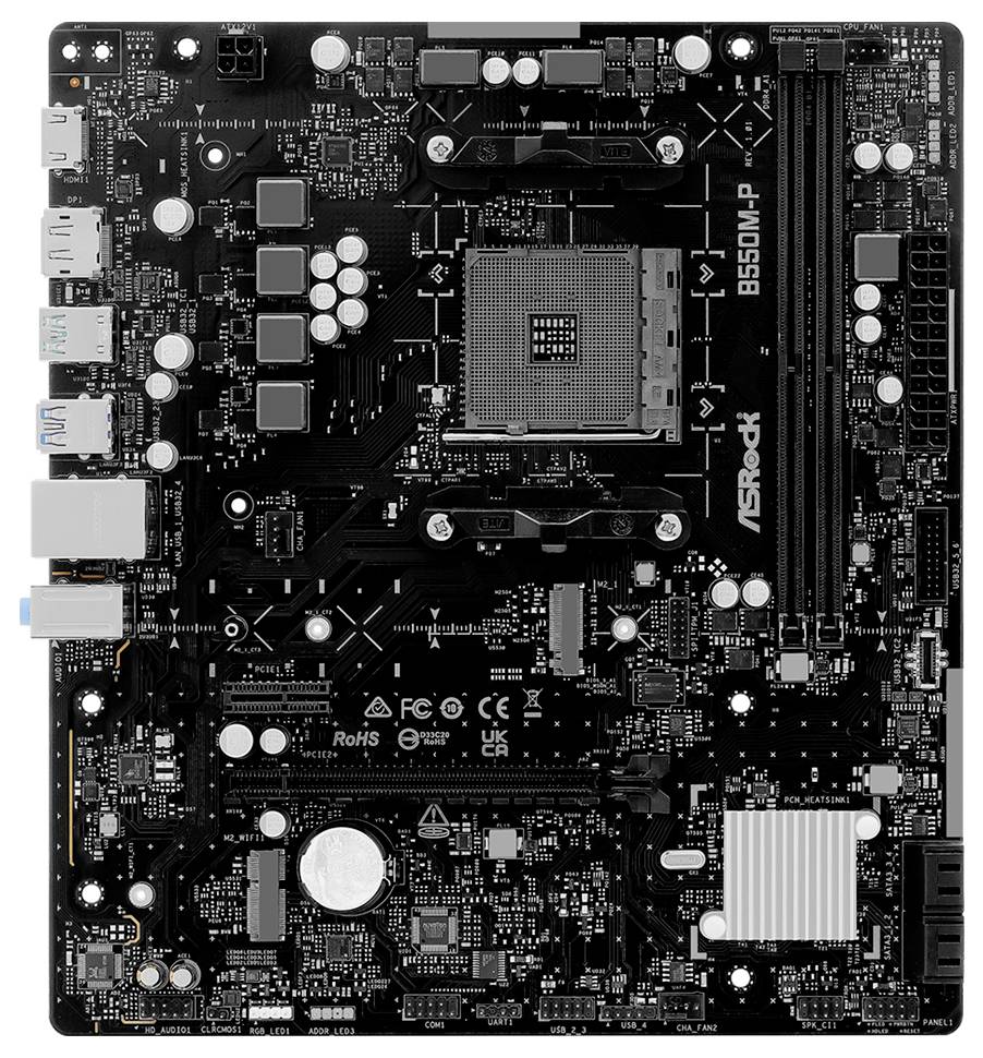Pogled od zgoraj na matično ploščo ASRock B550M-P s priključkom AM4 za procesor, štirimi utori za RAM, utori PCIe in zadnjimi vrati V/I.