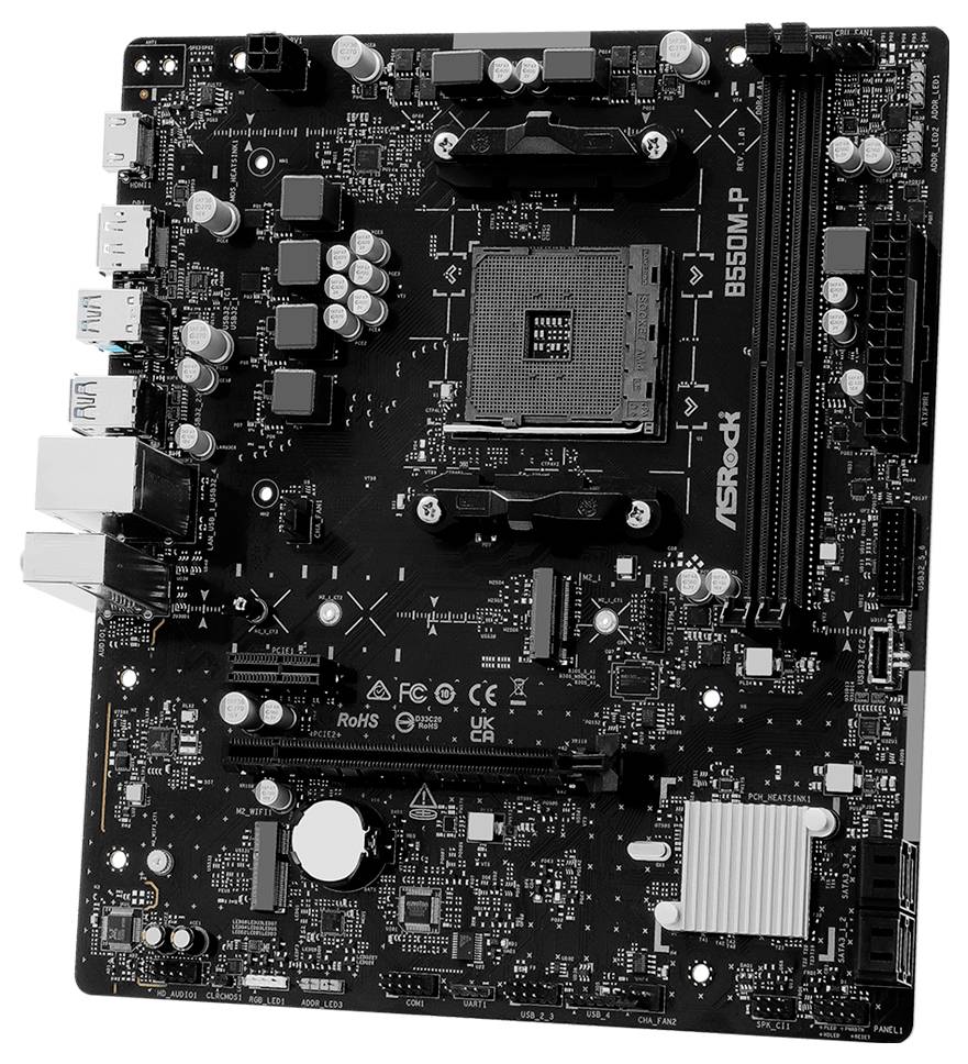 Računalniška matična plošča z AMD vtičem, reži za RAM, reže PCIe, priklopi I/O na zadnji strani in hladilniki, prikazani na belem ozadju.