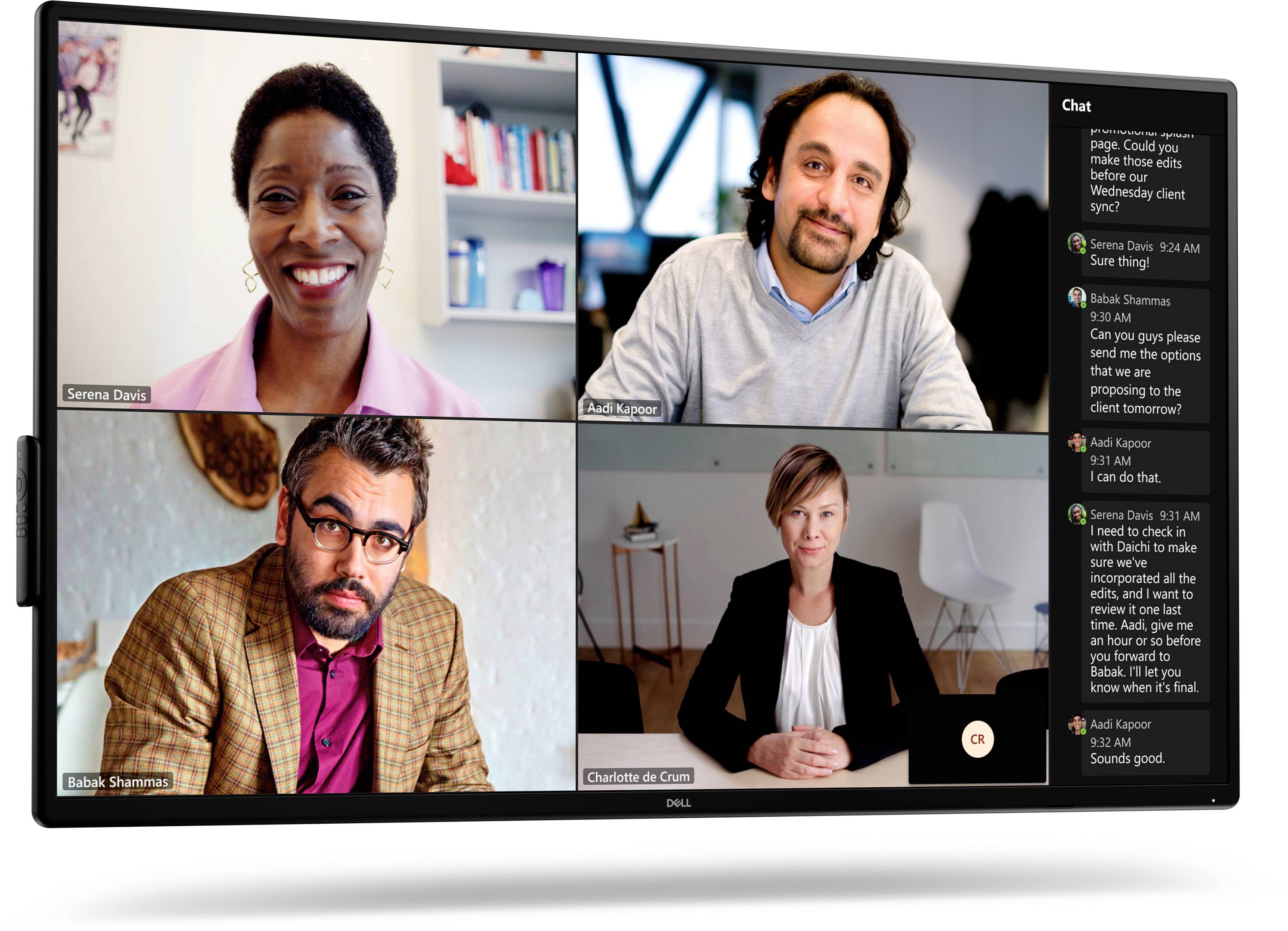 Videokonferenca na monitorju, ki prikazuje štiri udeležence v mreži 2x2 s panelom klepeta na desni strani, ki razpravlja o sinhronizaciji s strankijo v sredo.