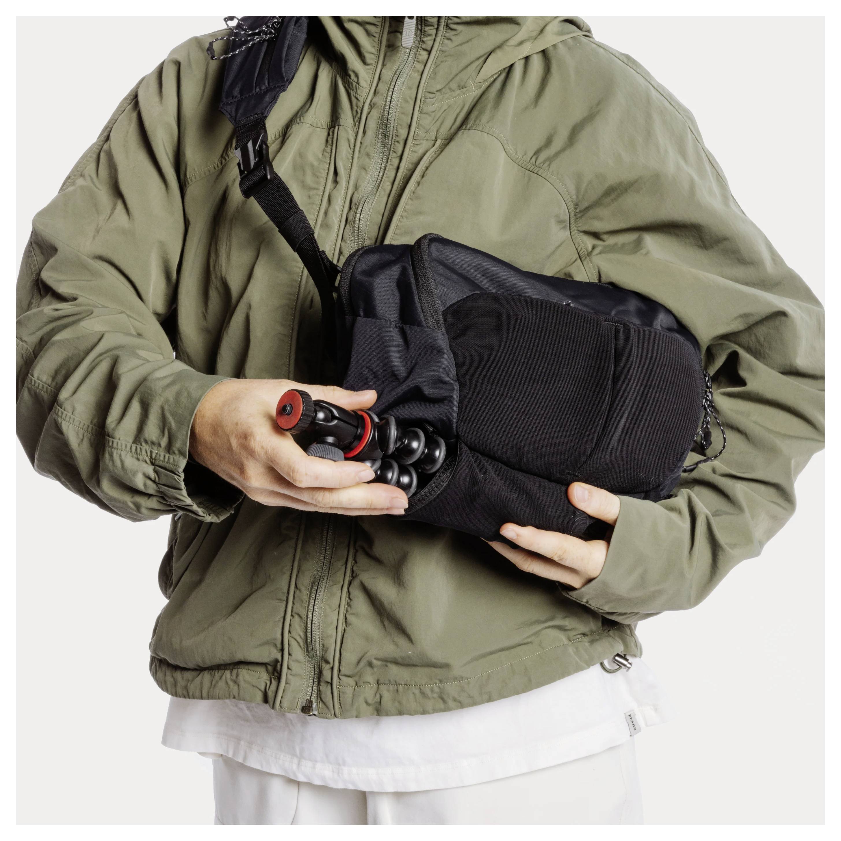 Moment Moment Fast & Light Balance Sling 7L bla torba za kamero predal za prenosni računalnik, vodotesna-8