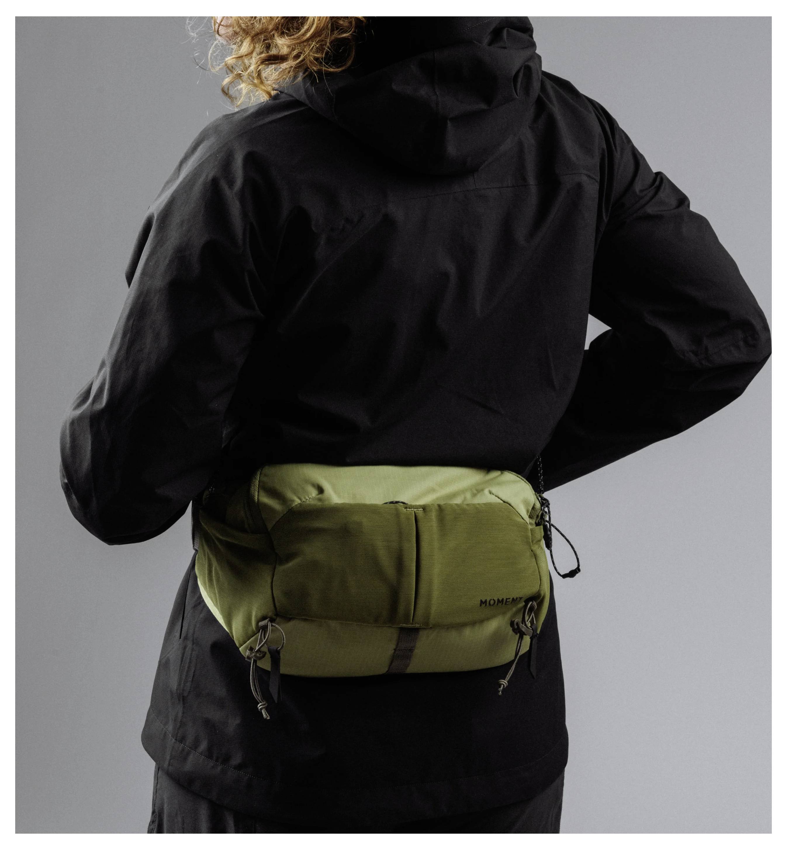 Moment Moment Fast & Light Slate Sling 4L moss torba za kamero vodotesna-8