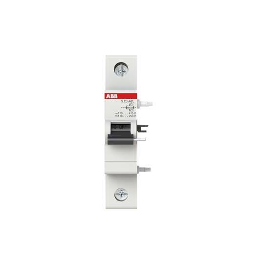 ABB miniaturni odklopnik z črno preklopno ročico na beli podlagi, označen za električno zaščito.