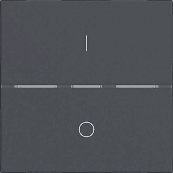 Temno siva kontrolna plošča z vertikalno črto nad in krogom spodaj, ločenim s tanko vodoravno razdelilno črto.