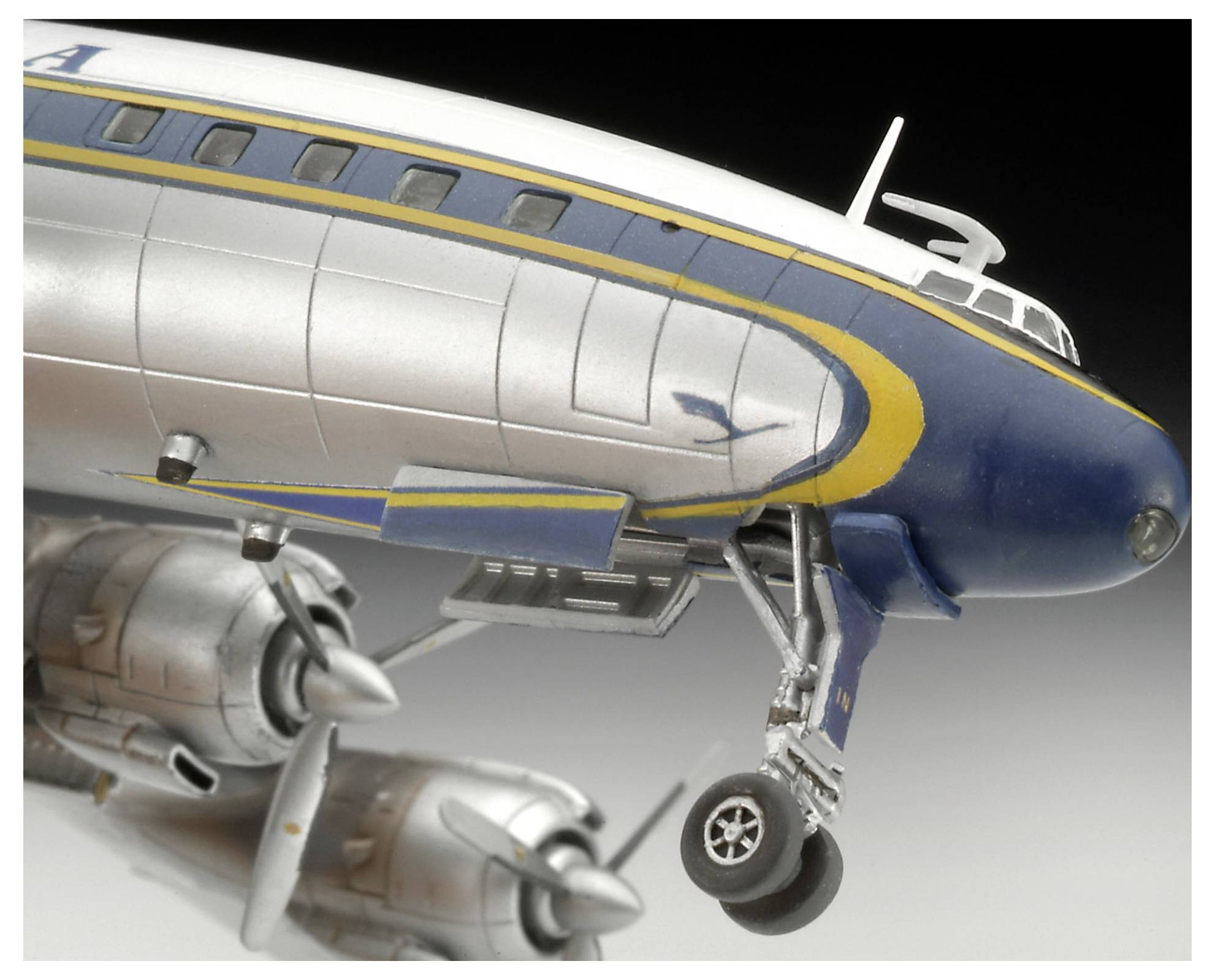Revell 03745 Lockheed L-1049G Super Constellation model letala, komplet za sestavljanje 1:144-9
