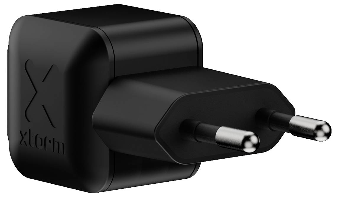 Črni USB stenski polnilnik z dvema okroglima evropskima vtičnima priključkoma