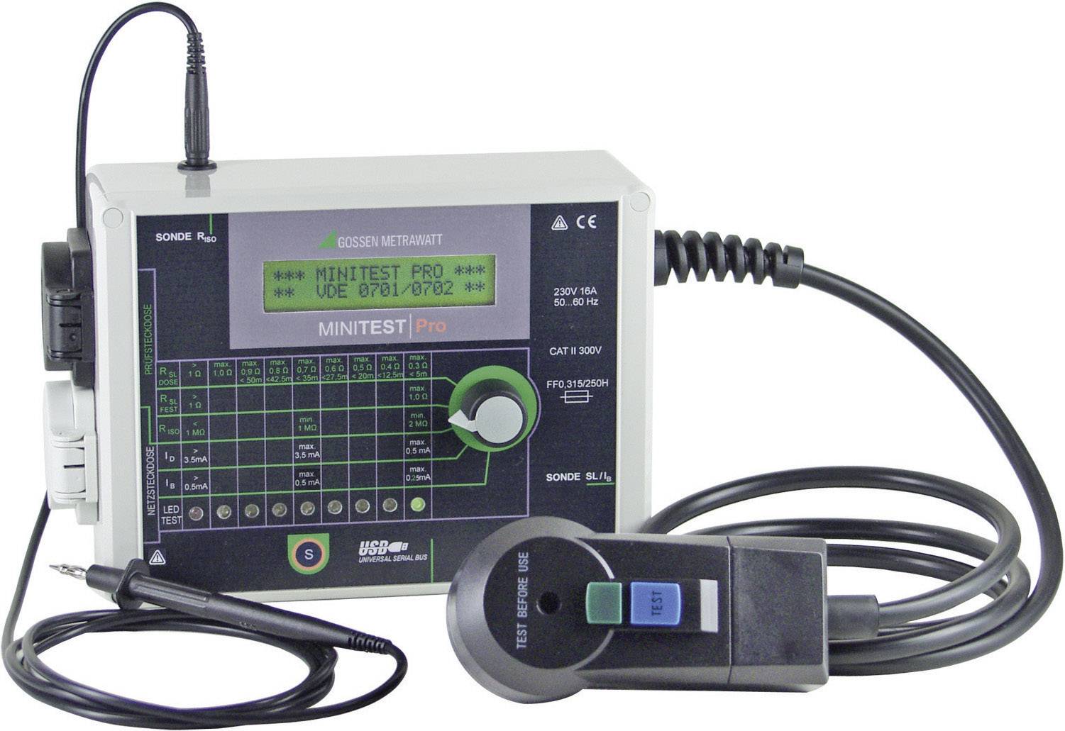 Merilna naprava z digitalnim zaslonom za merjenje električnih parametrov. Ima več gumbov in priključkov za testni način delovanja.