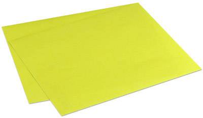 Dva rumena lista papirja ležita rahlo zamaknjena drug čez drugega na beli podlagi.