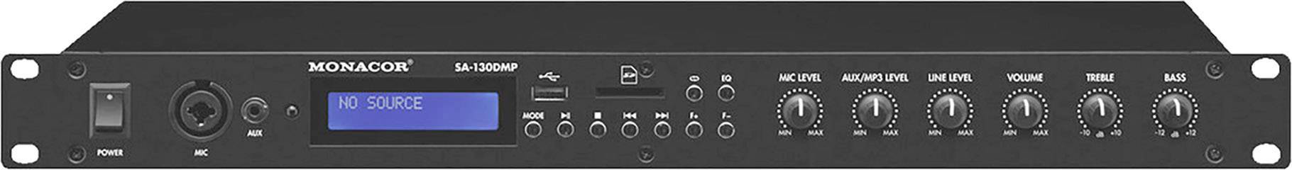 Ojačevalnik 'Monacor PA-1250DMP' z LCD-zaslonom, stikali in regulatorji za nadzor glasnosti, nizkih in visokih tonov ter izbiro vira.