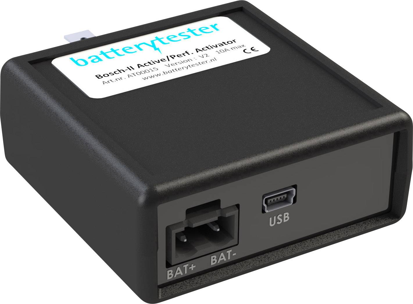 Pravokotna črna naprava z napisom 'batterytester', dvema priključkoma za BAT+ in BAT- ter USB priključkom.