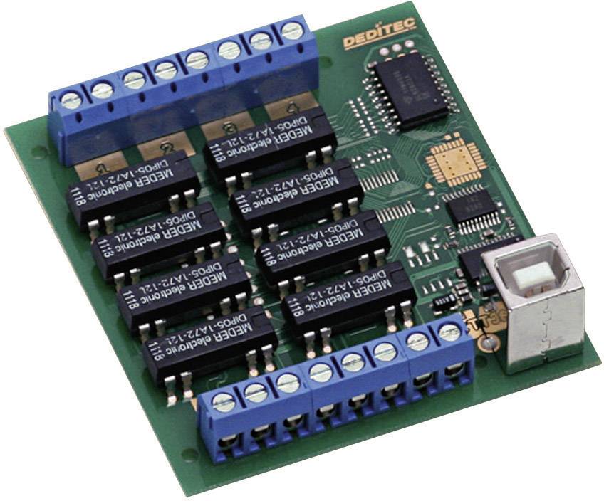 Zelena tiskana plošča z več modrimi priključnimi sponkami in USB priključkom. Opremljena je z različnimi elektronskimi komponentami.