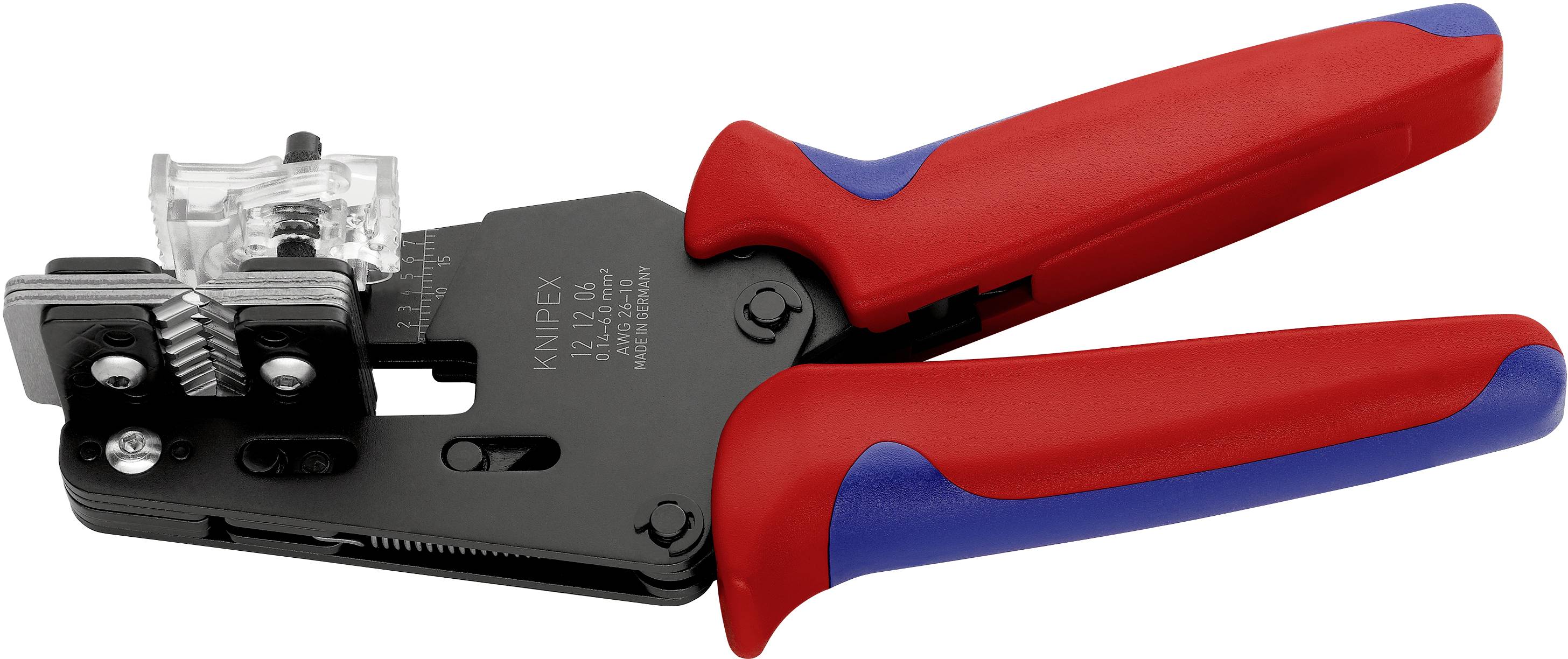 En röd och blå crimptång för kabelkontakter på vit bakgrund. På tången är en metallform monterad.