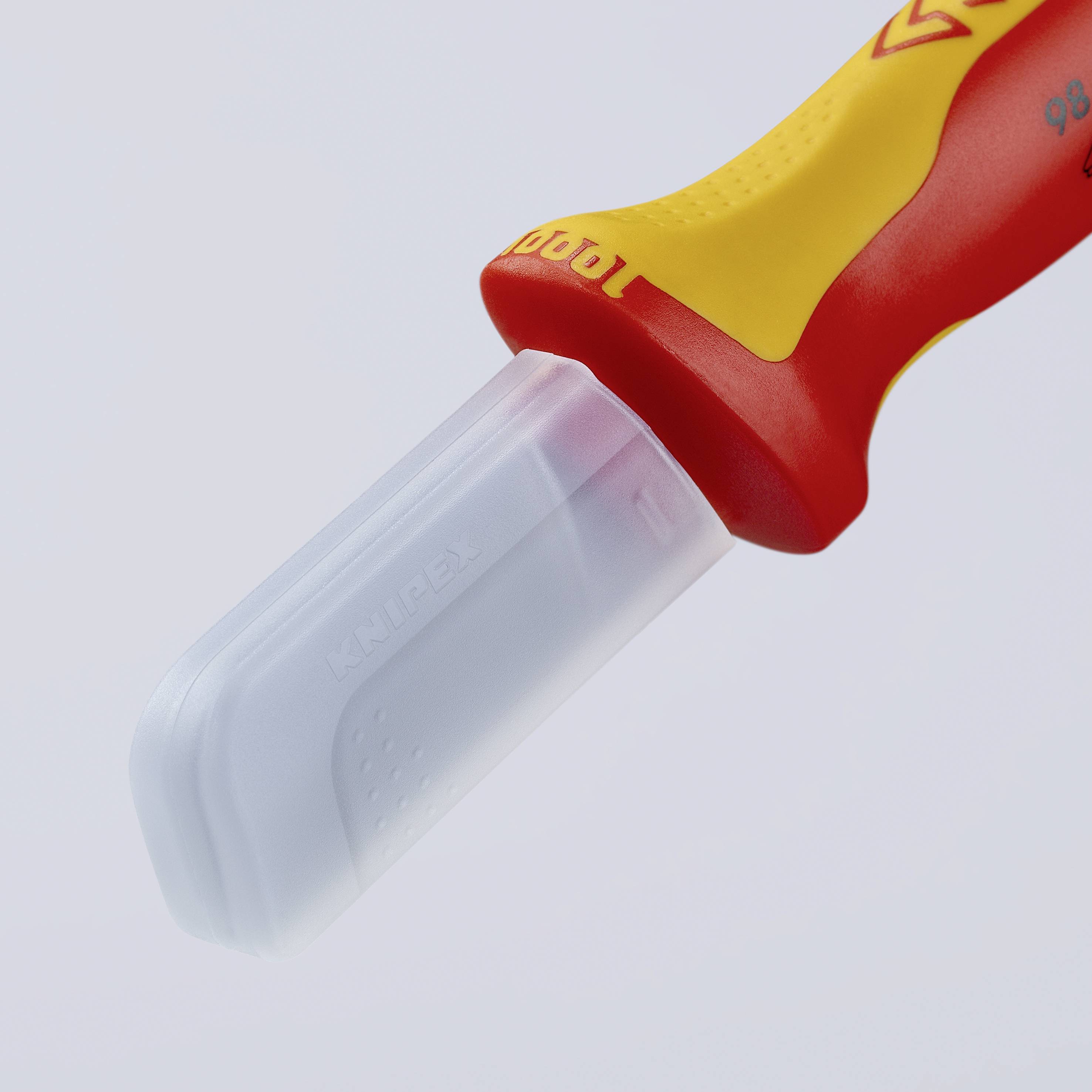 En kniv med gul-röd handtag och transparent klingskydd, där Knipex-logotypen är synlig. Lämplig för säker förvaring.