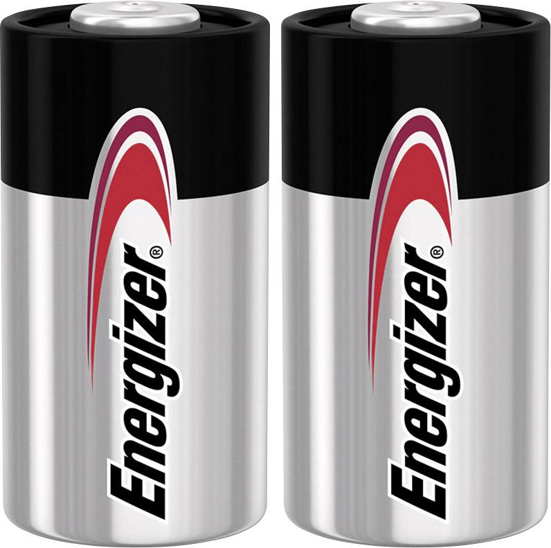 Två Energizer-batterier bredvid varandra, cylindriska med svart och silver design, röd accent och företagslogotyp.