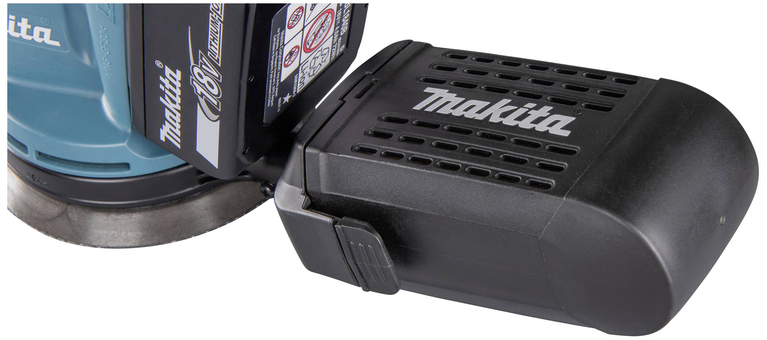 Batteridriven excenterslipmaskin med Makita-logotyp, sidvy av sliparen och batterienheten.