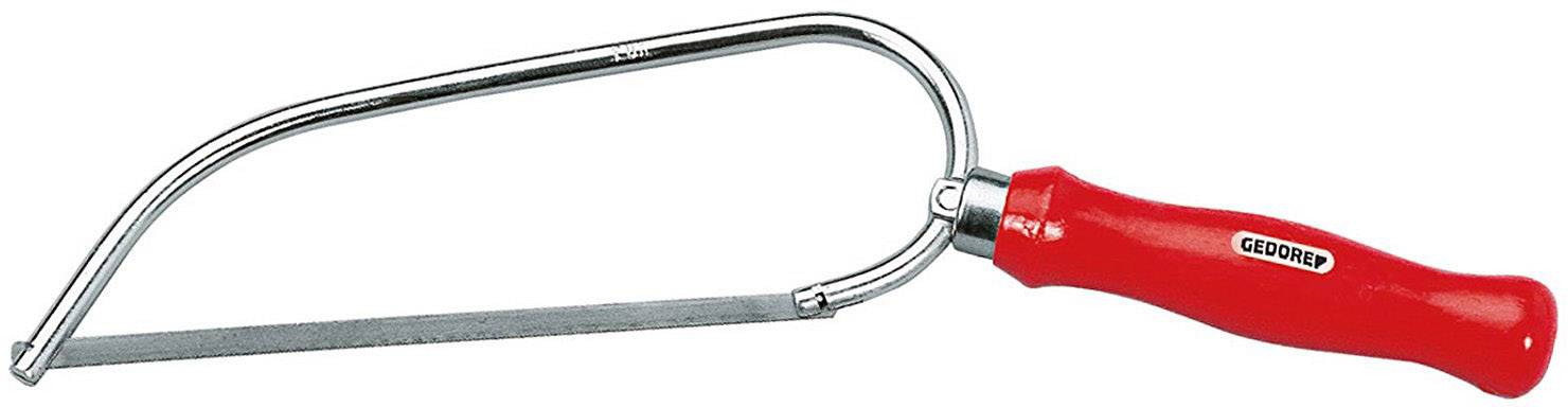 En metallsåg med röd handtag och böjd silverram, lämplig för metallkapning.