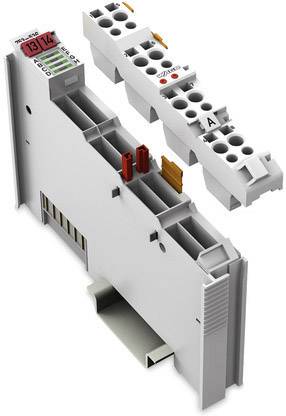 Industrikomponenter med kontaktdon, numrerade platser och färgkodade anslutningar. Lämpliga för modulära elektriska system.