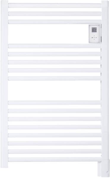En vit handduksvärmare med horisontella skenor och en digital termostat vid sidan.
