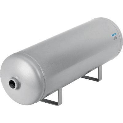 Cylindrisk metallbehållare med två stöd, grå yta, märkt med 'Festo', sannolikt en tryckluftstank eller behållare.