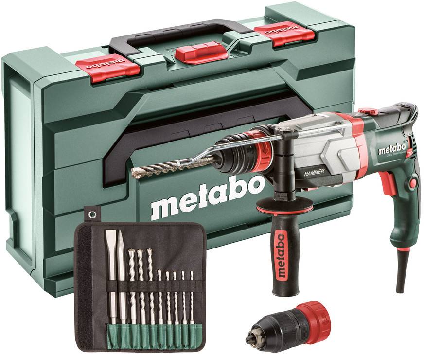 Metabo hammarborr-set med bärväska, hjälphandtag och ett sortiment borrar visas på vit bakgrund.
