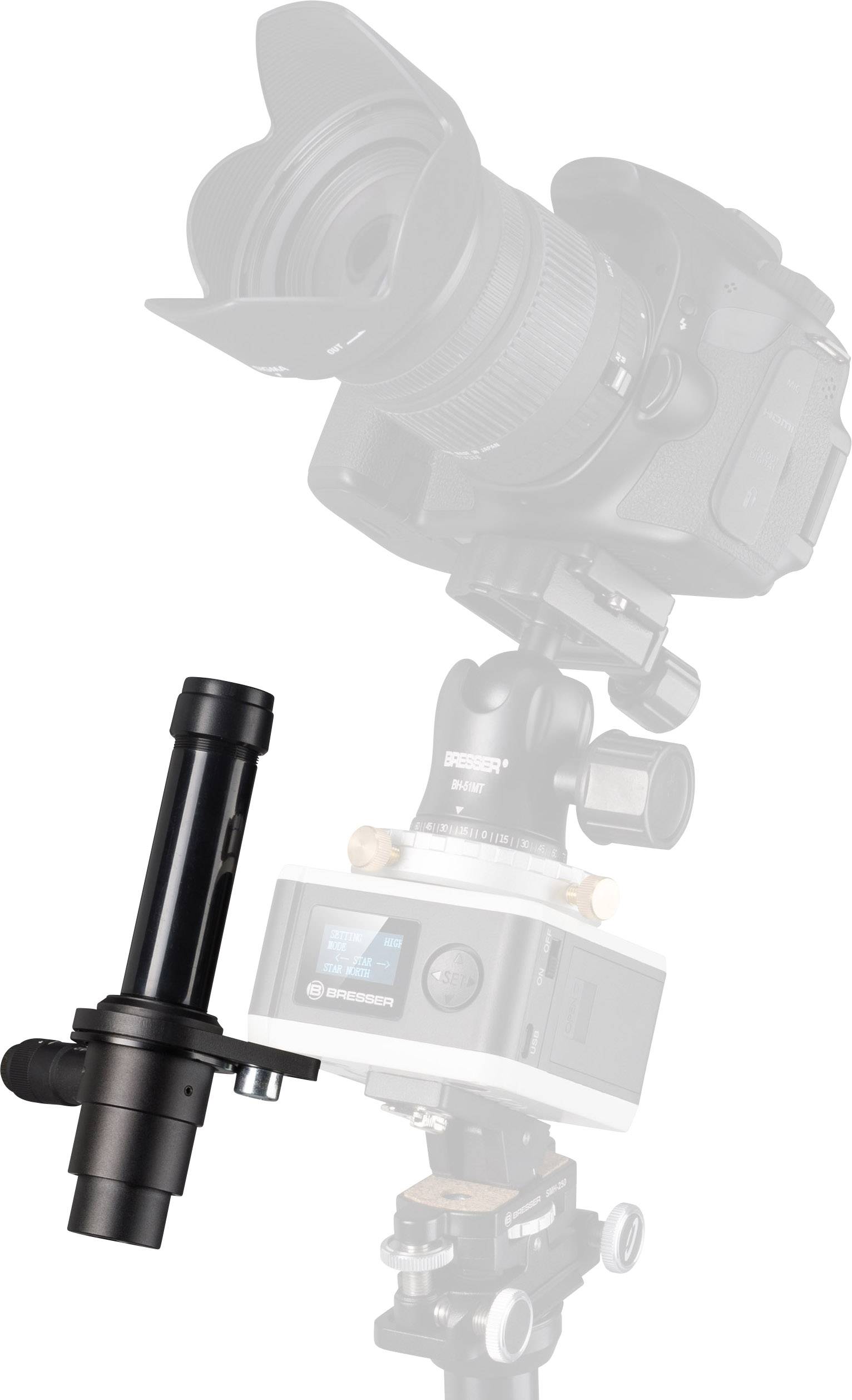 Kamera med teleskopliknande objektivtillsats på stativ. Huvudkomponenterna är synliga och visar anslutning och funktionalitet.