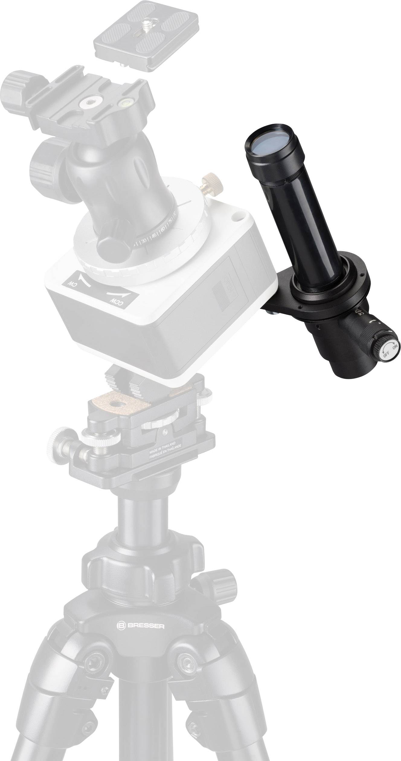 Teleskopokular och kameraadapter på ett stativ. Tillbehör för astronomisk fotografering.