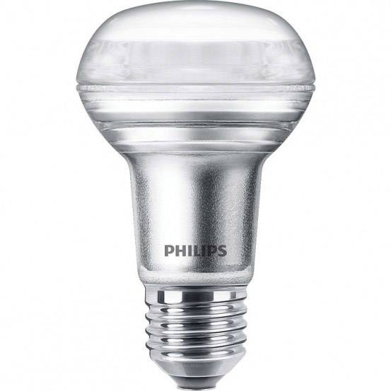 En energisparlampa med silverfärgad sockel, tillverkad av Philips, mot en vit bakgrund.