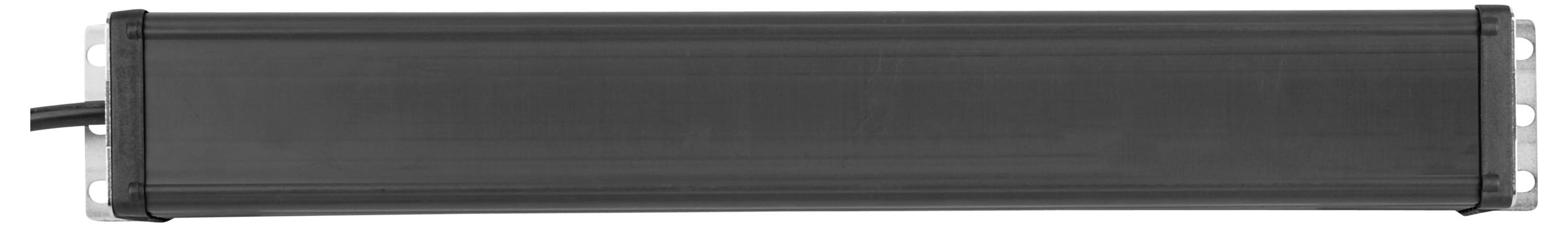 En lång svart rektangulär elektronisk modul eller rack-monterbar enhet med sidofästen och en profilerad frontpanel.