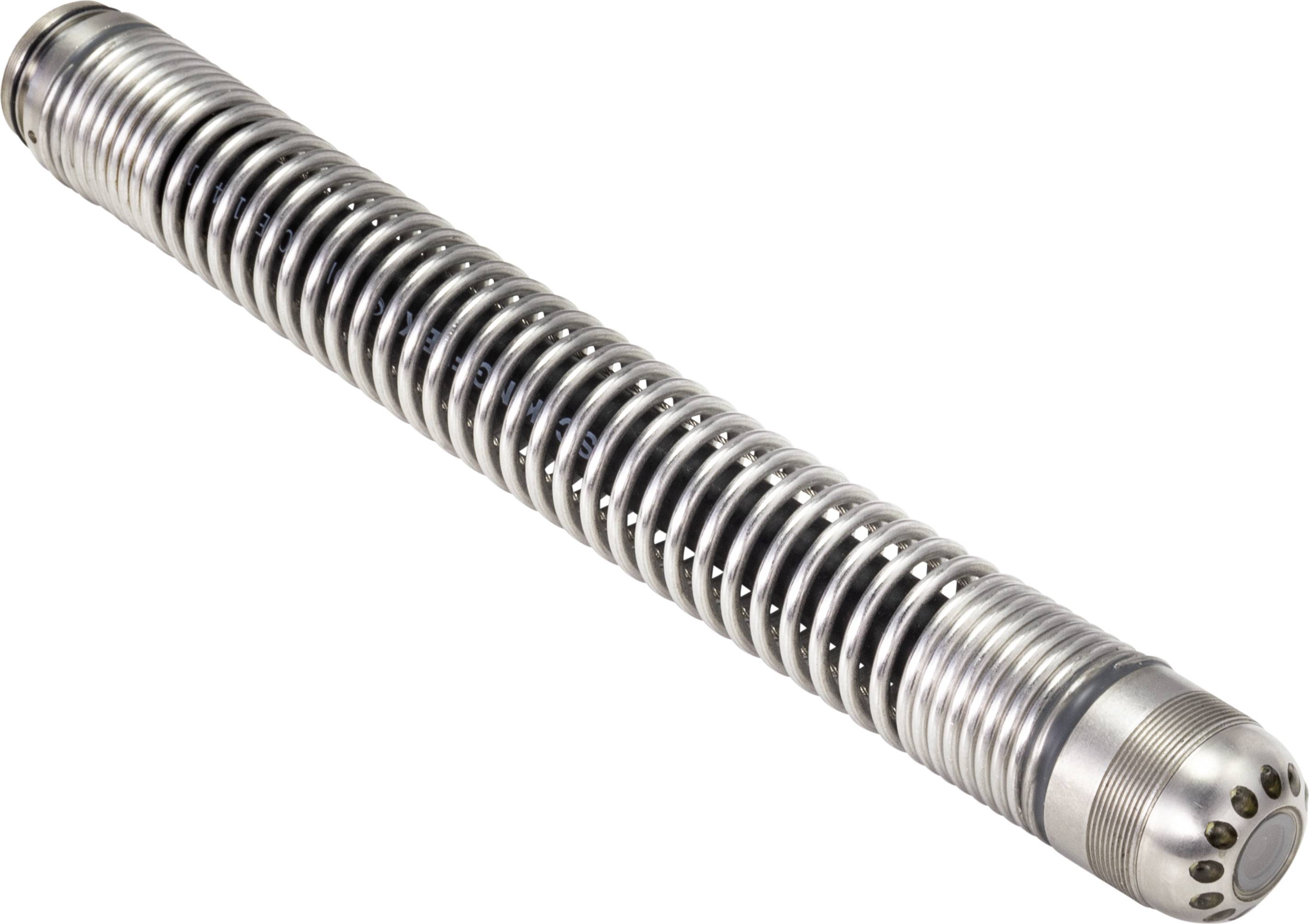 En silver, cylindrisk spiralfjäder med räfflad struktur och flänsar vid ändarna, mot en vit bakgrund.