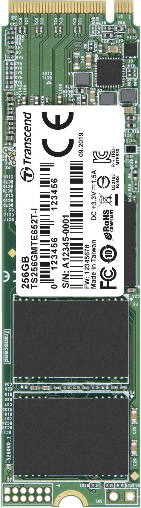 'Transcend'-märke M.2 SSD, modellnummer och kapacitet på etiketten. Innehåller CE- och FCC-certifieringssymboler.