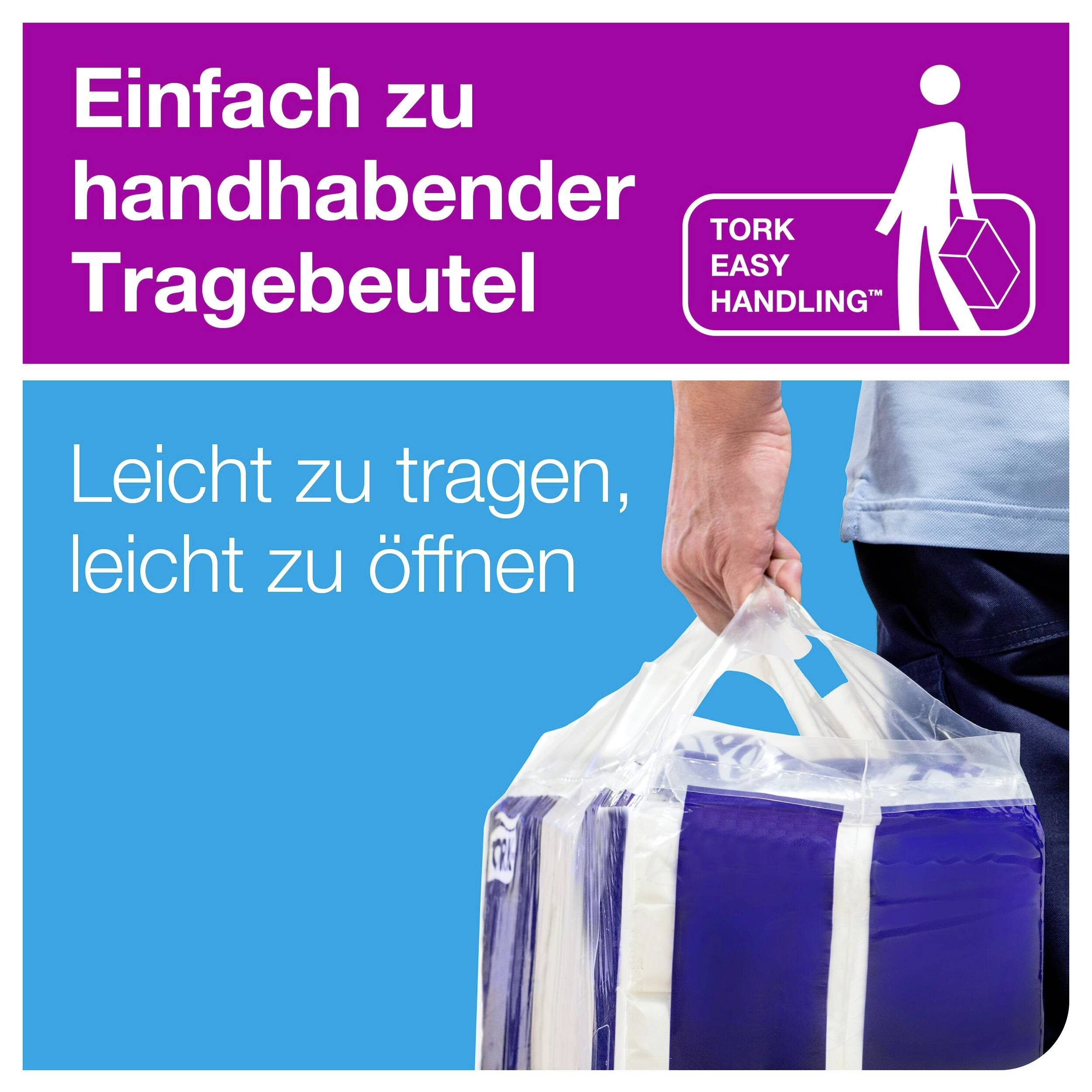 En person håller en Tork Easy Handling bärkasse med förpackningar. Texten betonar den lätta hanteringen och öppningen av påsarna.