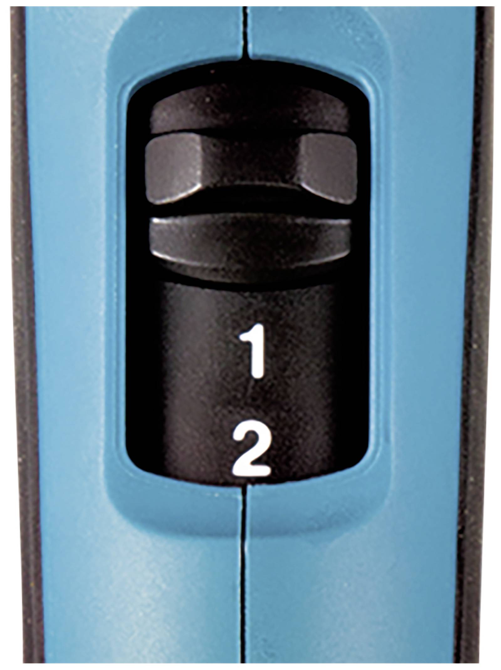 Närbild av en switch med två lägen, märkt med '1' och '2', på en blå enhet.