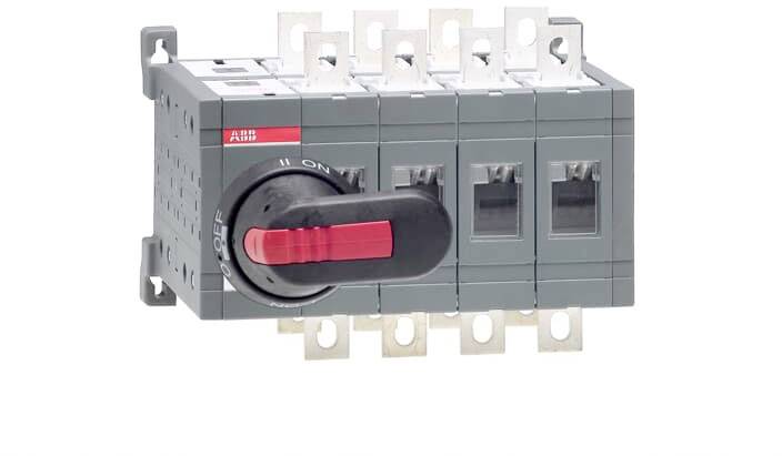 Grå elektrisk strömbrytare med röd spak och flera anslutningar på vänster sida, märkt med "PÅ" och "AV".
