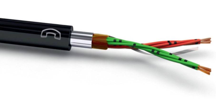En svart kabel som slutar i två separerade, färgade trådar: en grön och en röd tråd, båda med kopparledare.